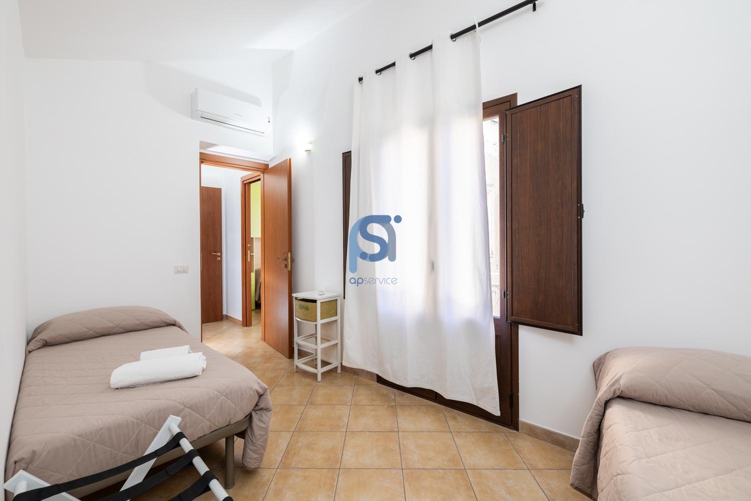 Ni Ni Apartments - Self Check In Cefalú Exterior foto